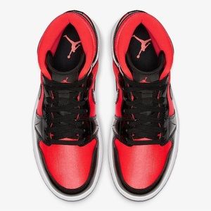 Nike Air Jordan 1 Mid Hot Punch | Jordan